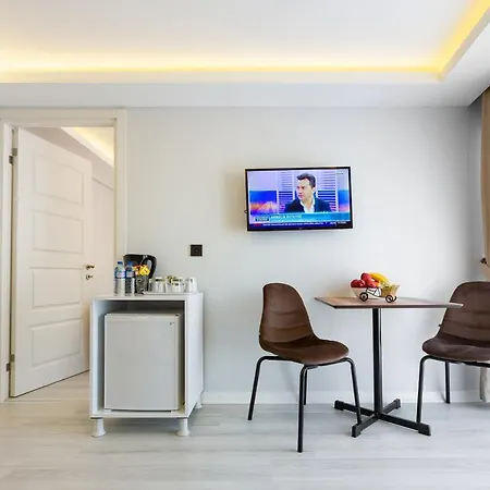 מלון Blue Marmara 4*